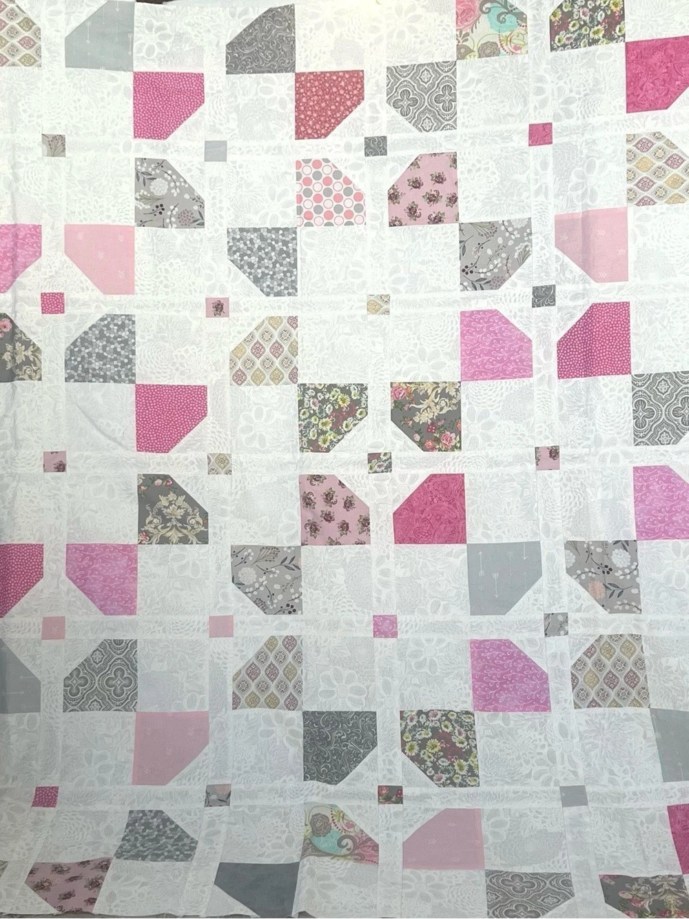 Patchwork Quilt TOP in White & Pink
